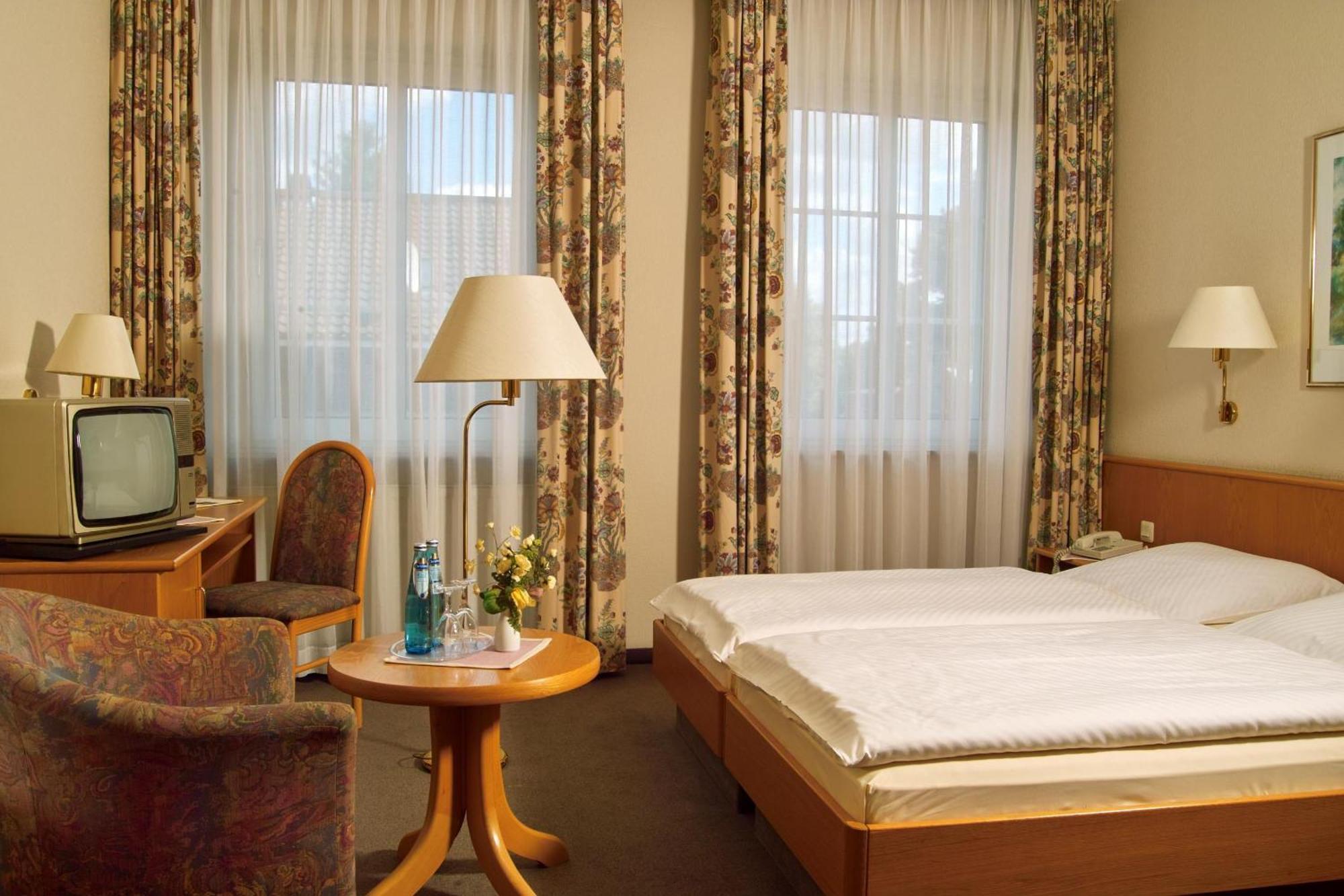 Hotel Restaurant Witte Ahlen Bagian luar foto